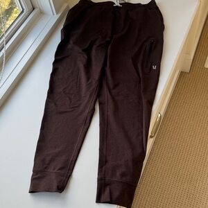 Vuori Joggers